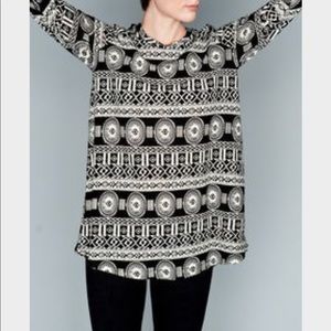 SMYM mellow sweater