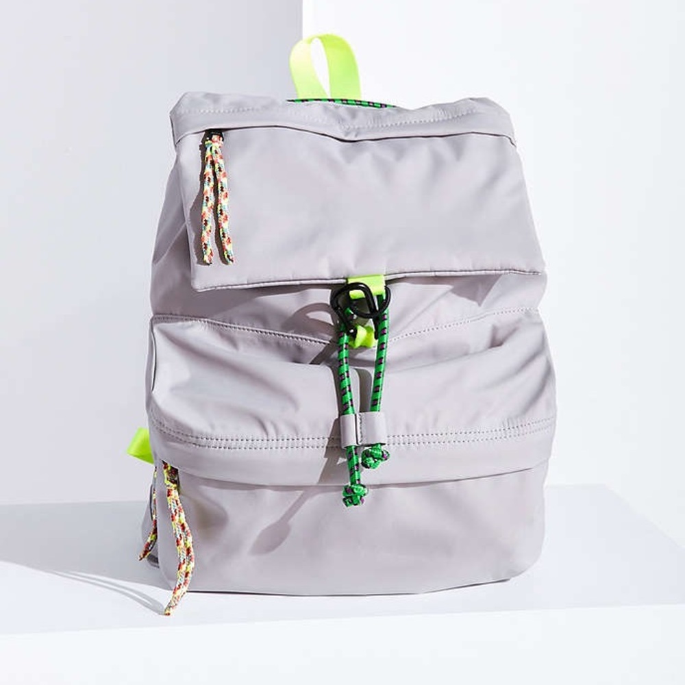 🆕 Urban Outfitters Grey Nylon Bungee Backpack NWT