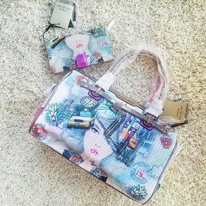 🗽💋Nicole Lee New York Print Boston Handbag💋