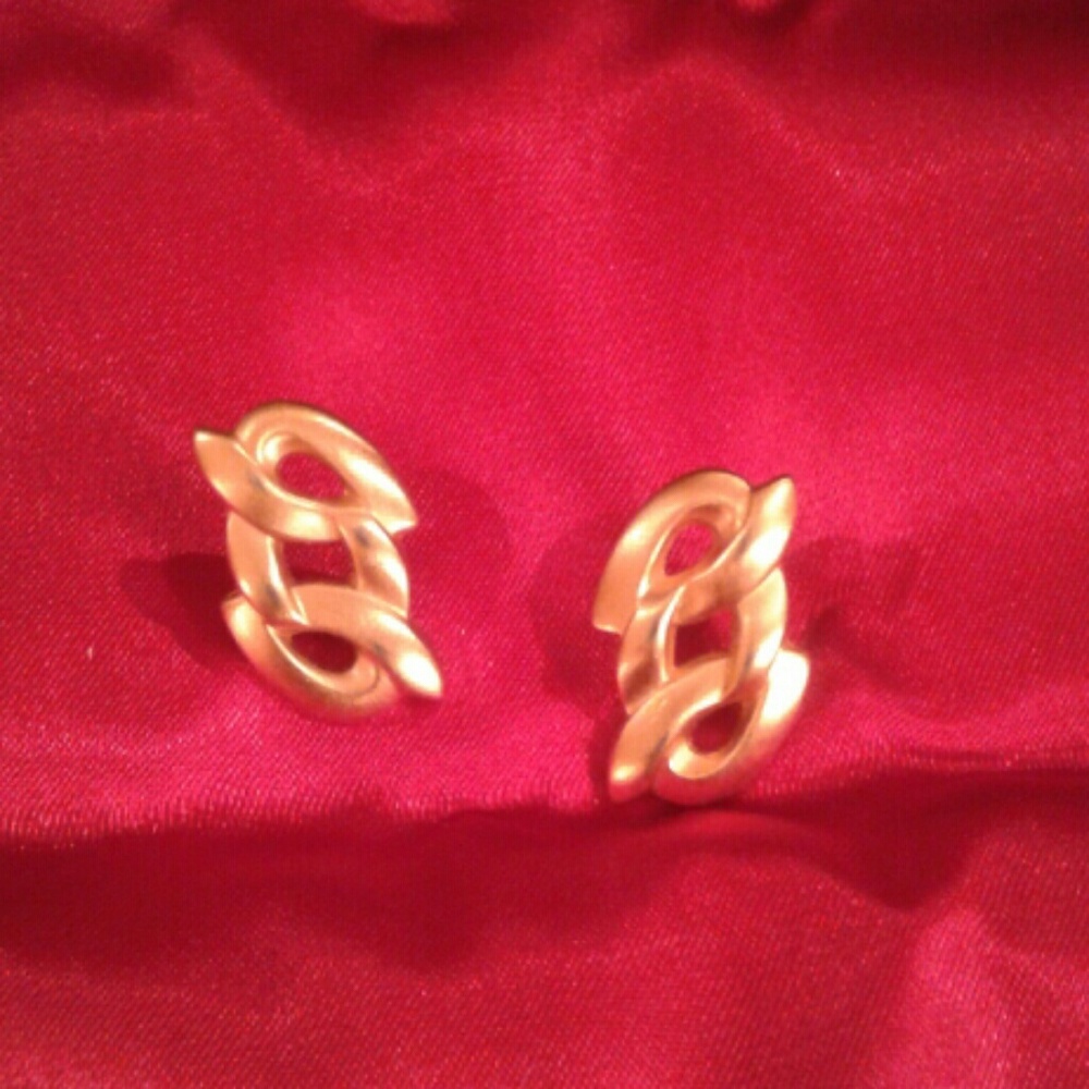 Beautiful gold post earrings