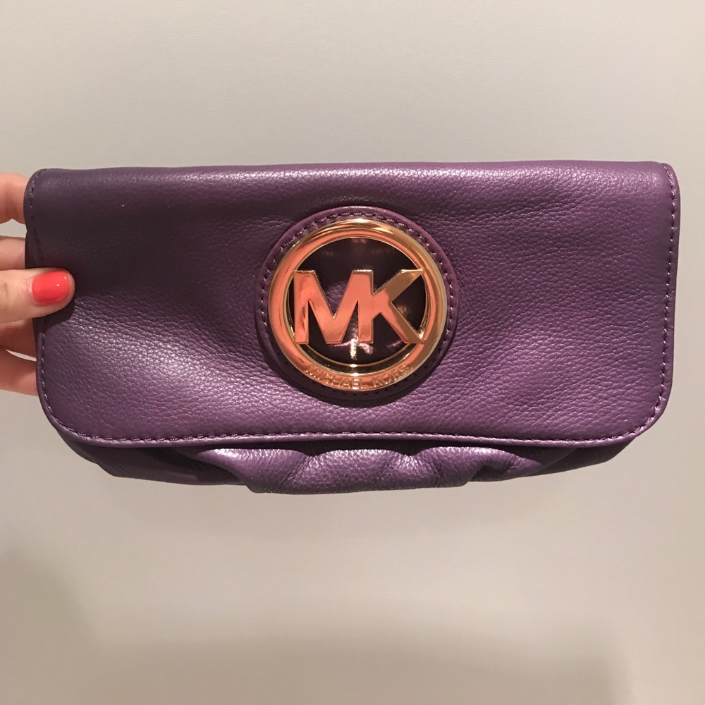 Michael Kors clutch 👛