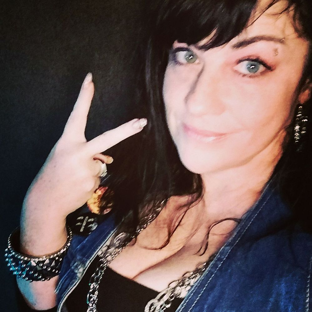 Meet your Posher, Angelina