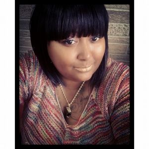 Meet your Posher, Crystal