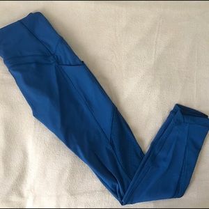 Lululemon Sole Training Crops