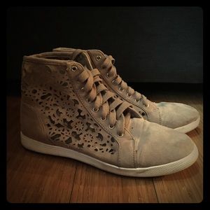 High top shoes