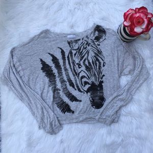 Gray lightweight zebra top