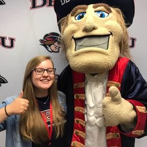 Meet your Posher, April