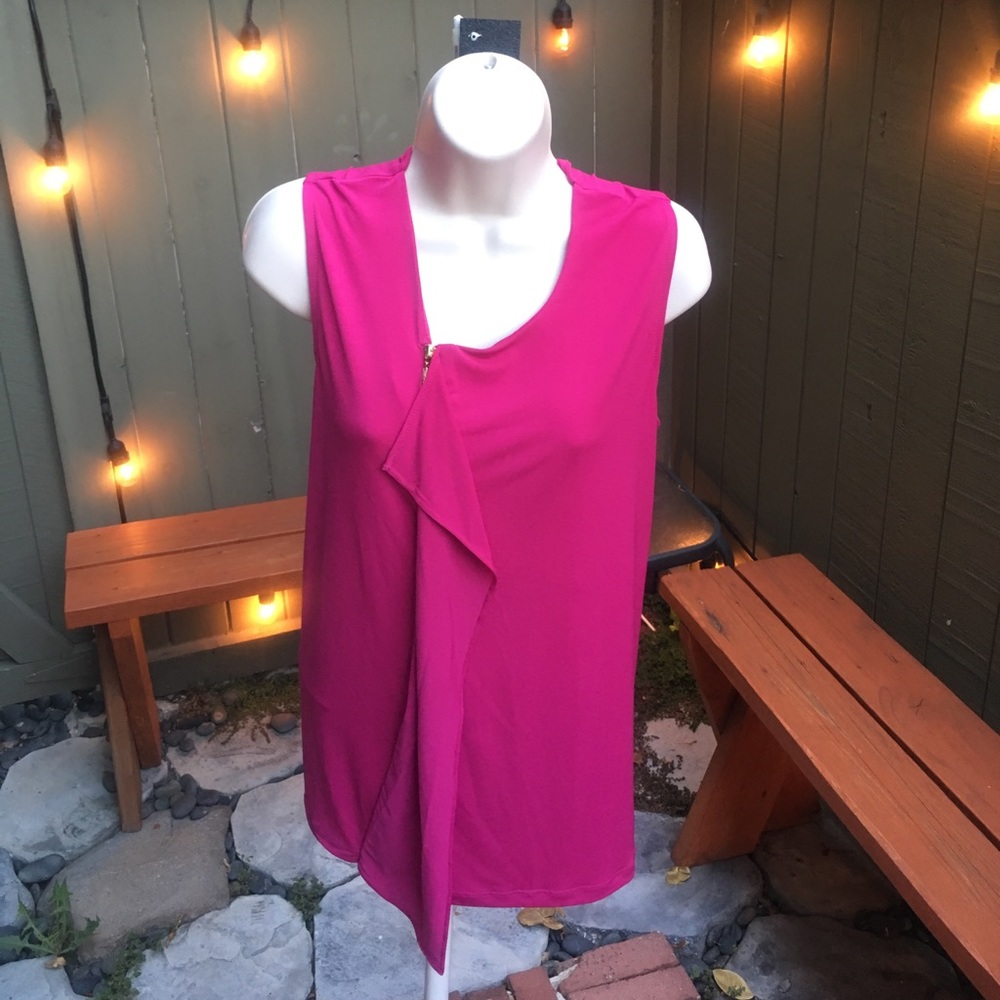 BNWT Anne Klein dressy top with front ruffle