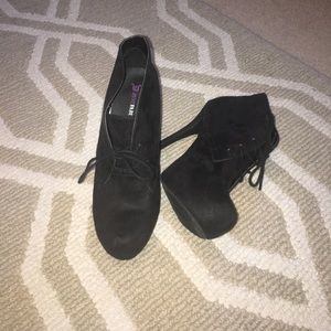 JustFabulous size 8 women's stiletto 4" heel