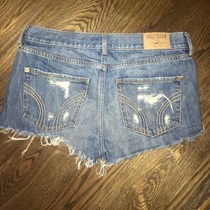 Hollister distressed denim shorts. Size 7!
