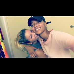 Meet your Posher, Alexandra