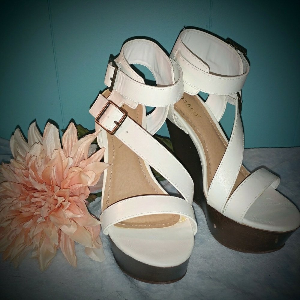 Bamboo White Strap Wedges