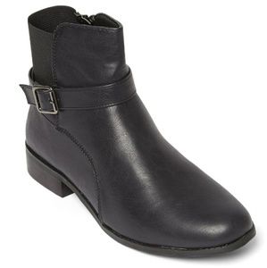 BLACK ELASTIC BACK ANKLE BOOTS 13WW