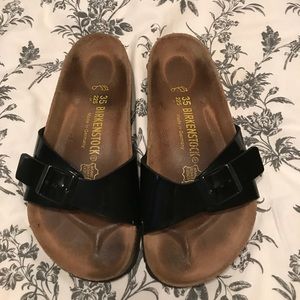 Birkenstock Madrid black patent slide