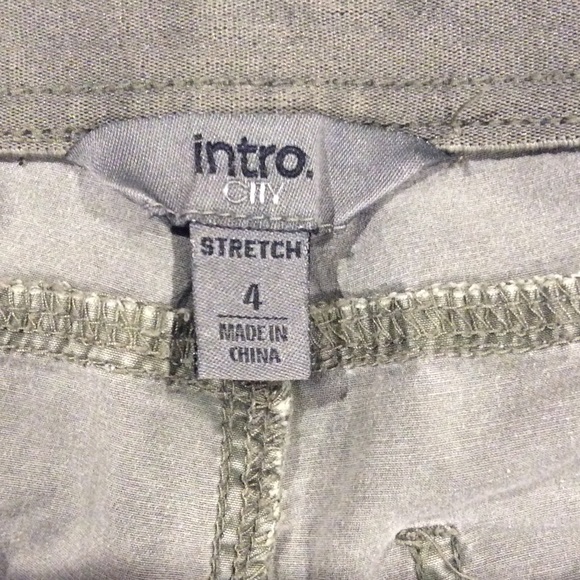 Adorable, casual ankle pants from Dillard's - Picture 3 of 7