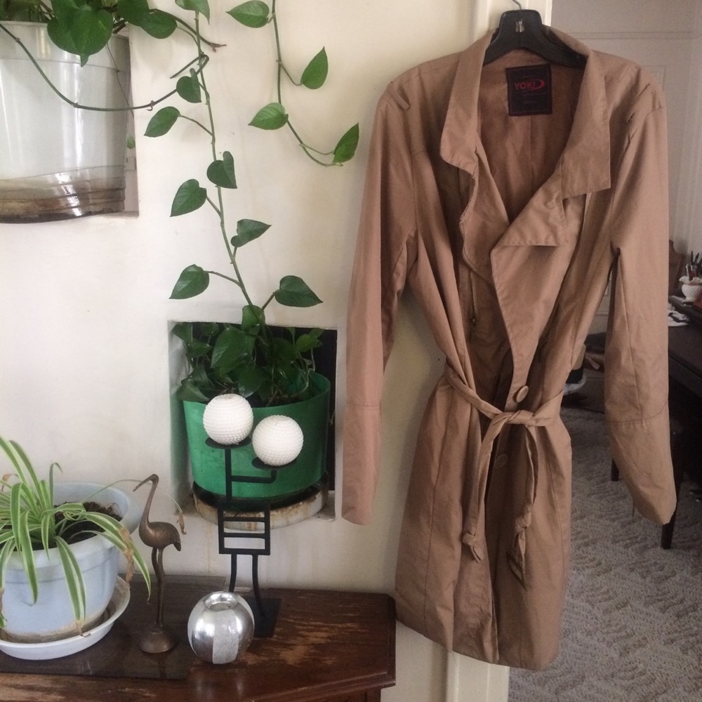 Stylish Tan Trench Coat by New York Yoki Outwear!
