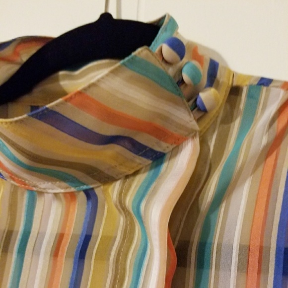 Off centered button down blouse - Picture 2 of 5