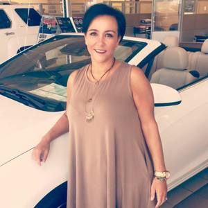 Meet your Posher, Hollye