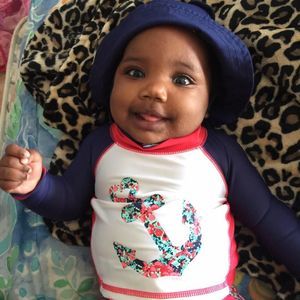 Meet your Posher, Charlette