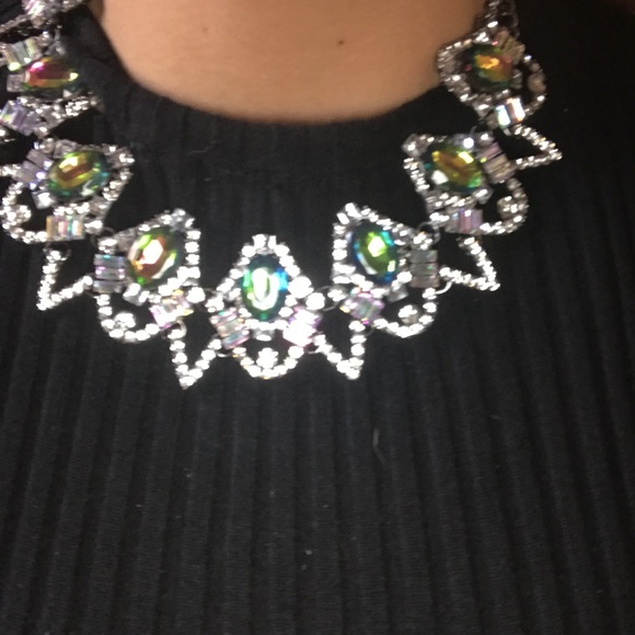 New Crystal Statement Necklace New - Picture 3 of 4