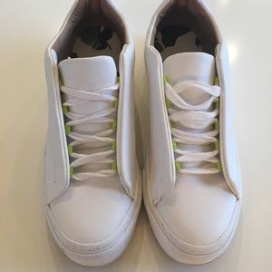 White Zara sneakers size 40, only worn one time