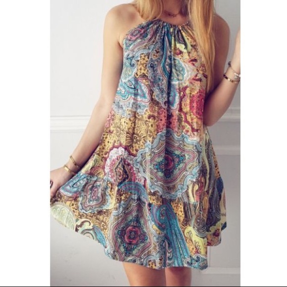 Bohemian Sleeveless Dress - Picture 3 of 8