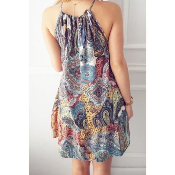 Bohemian Sleeveless Dress - Picture 4 of 8