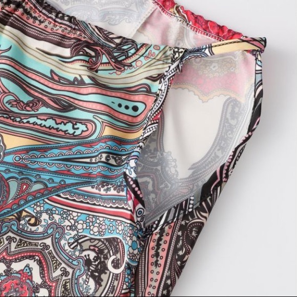 Bohemian Sleeveless Dress - Picture 6 of 8