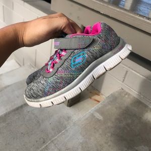 Sketchers toddler girl shoes size 10