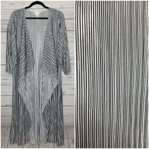 LuLaRoe Shirley - Large