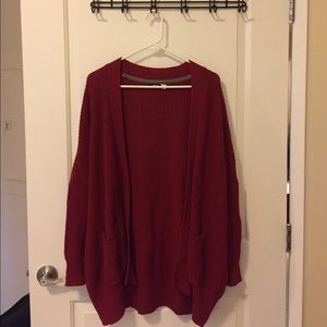 BDG Cardigan in Burgundy😍