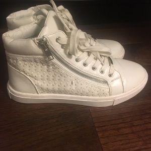 Steve Madden High Top Sneakers