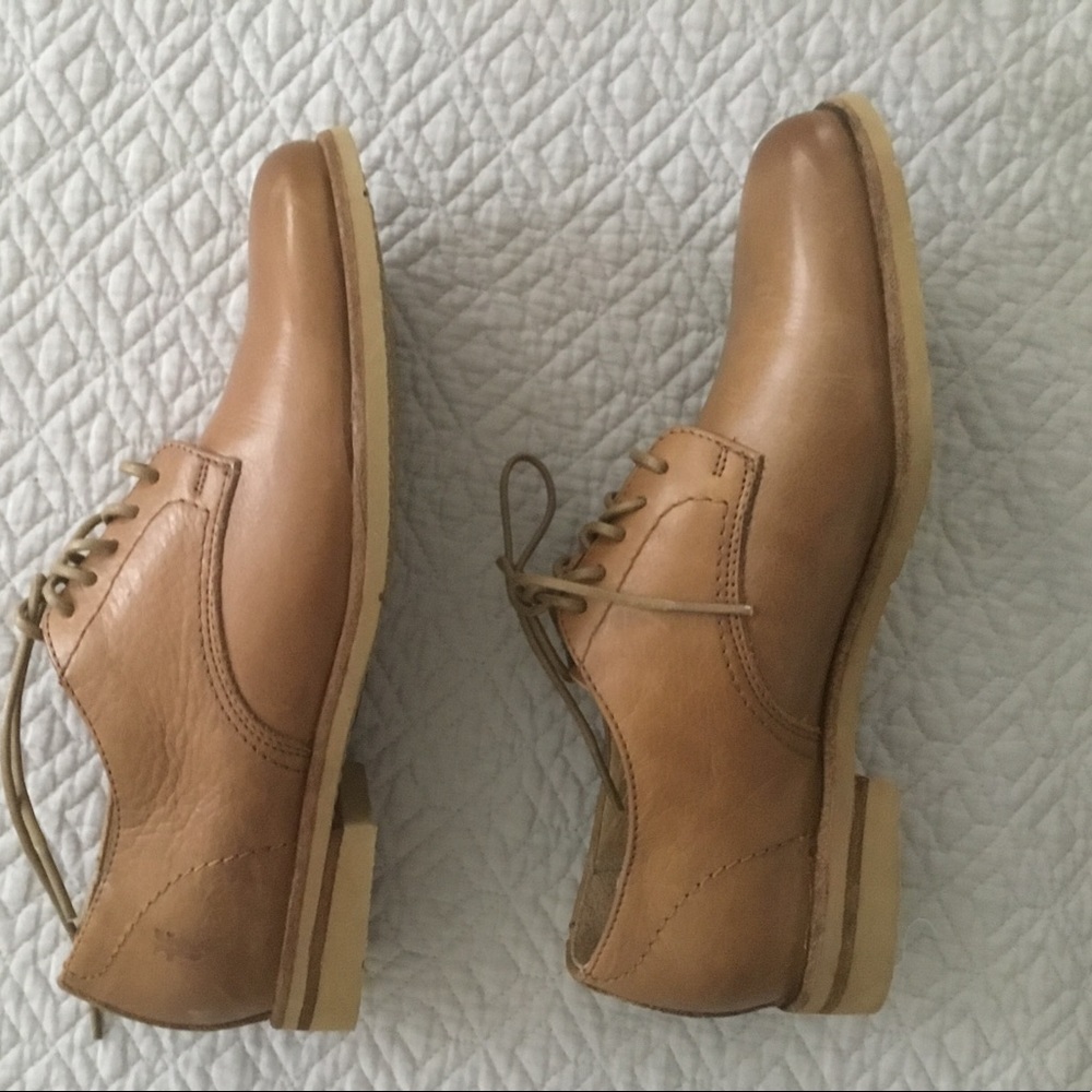 Frye oxfords. Never worn!!!!