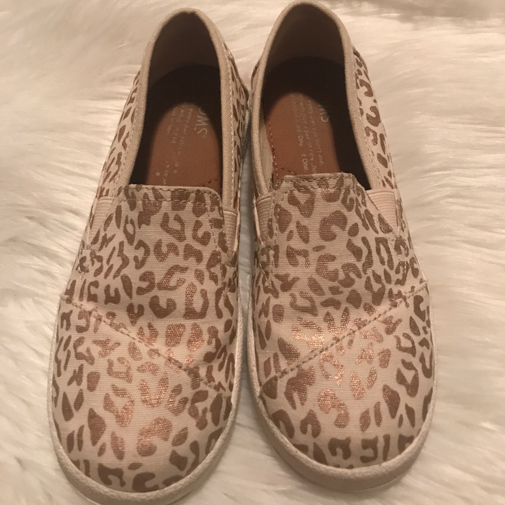 Adorable TOMS