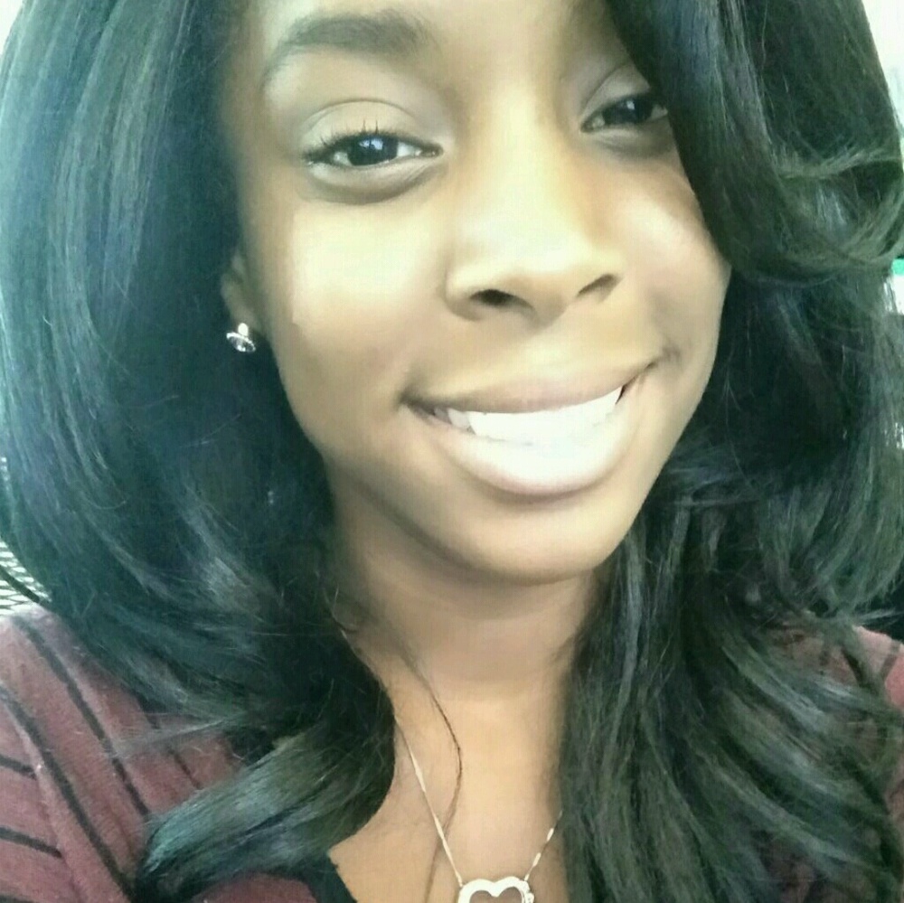 Meet your Posher, Cierra