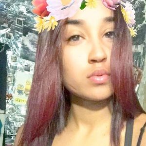 Meet your Posher, Xiomara