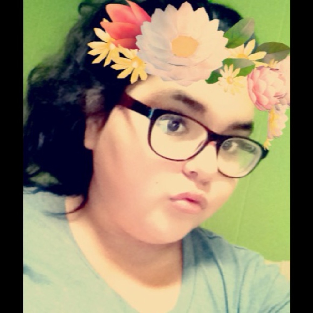 Meet your Posher, Desiree