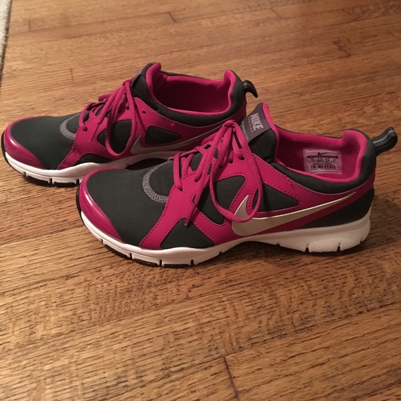 Nike Shoes - Nike Training In Season TR2