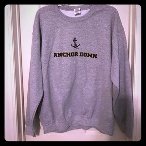 💥Closet Cleanout💥 Vanderbilt Crewneck