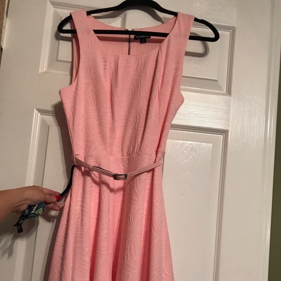 Dresses & Skirts - Light pink sleeveless skater dress  with belt.