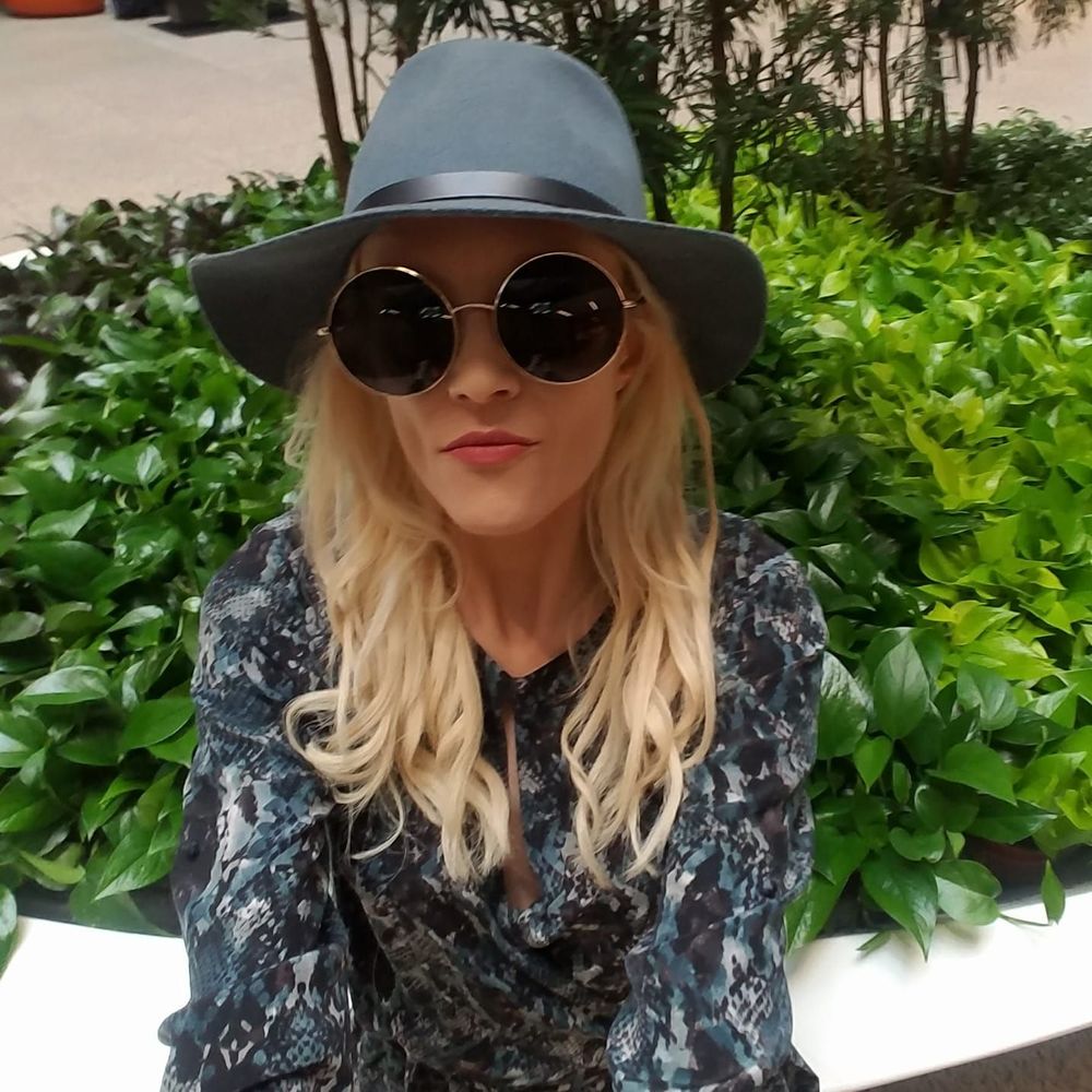 Meet your Posher, Roza