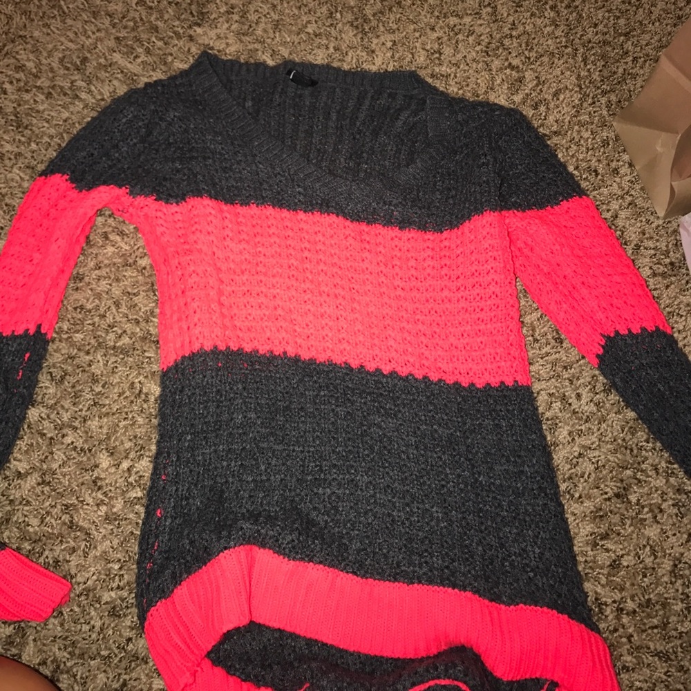 COZY SWEATER, WORN ONCE FROM RUE 21