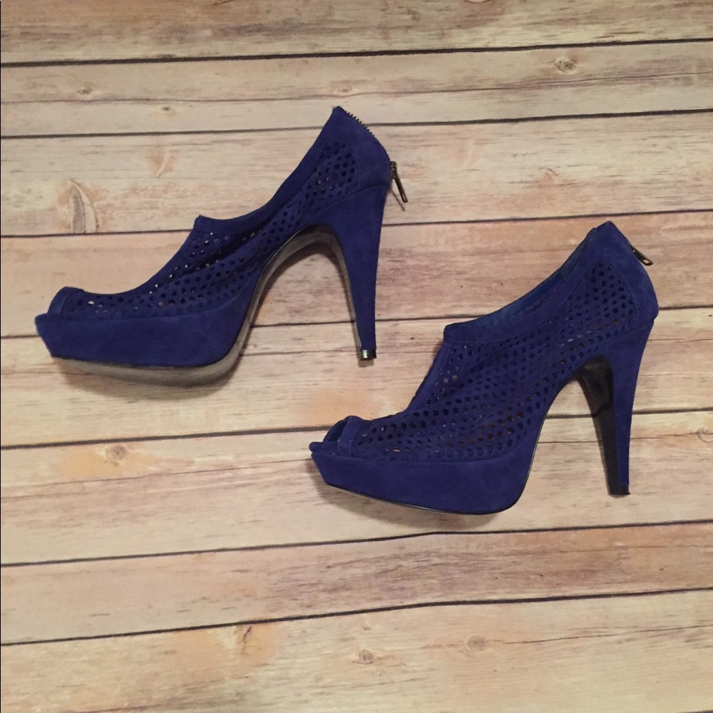 Steve Madden Suede Peep Toe