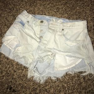 WORN TWICE SHORTS FROM ABERCROMBIE