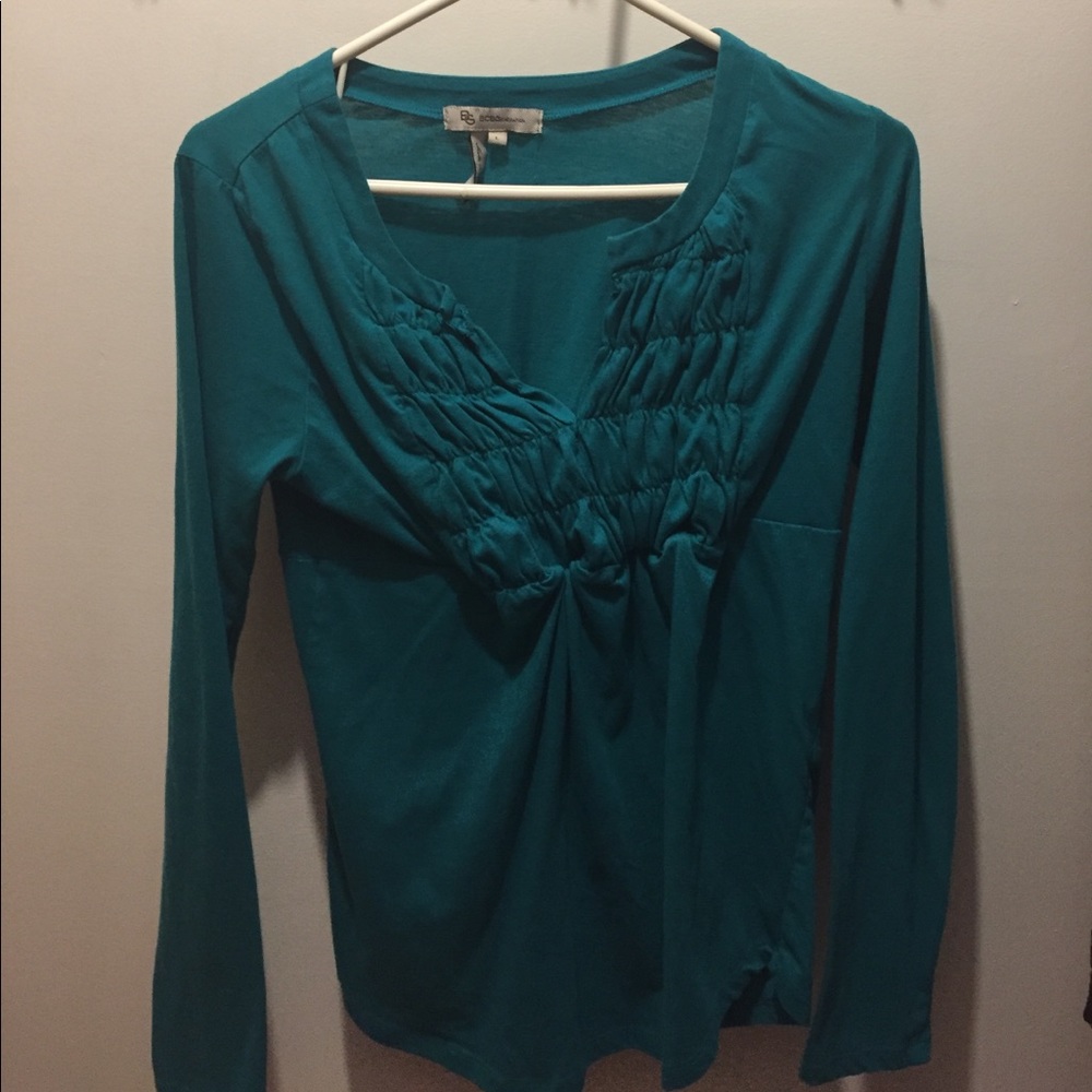 Long sleeve v shirt