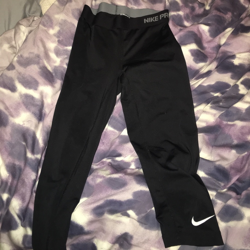 nike capri leggings