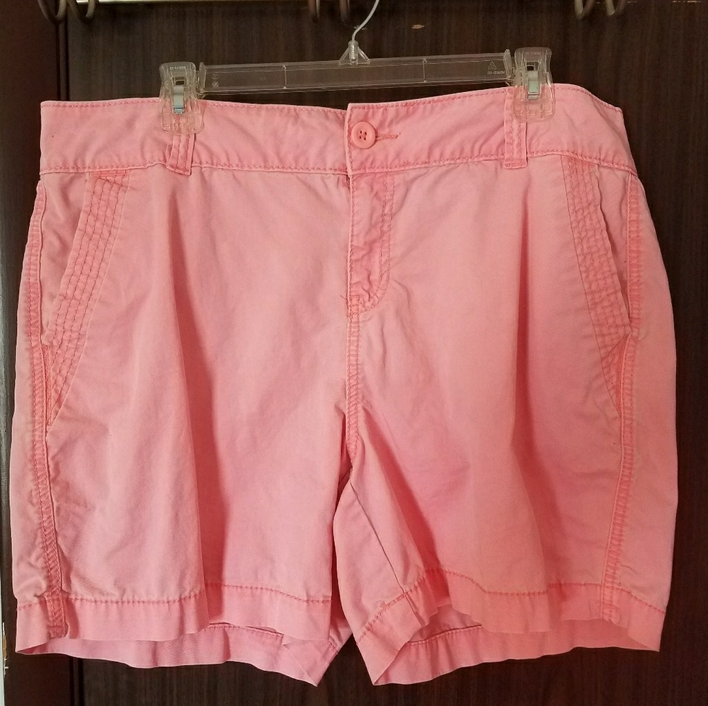 Maurices shorts 💖 light pink size 16
