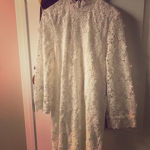 Flower detailed shift dress