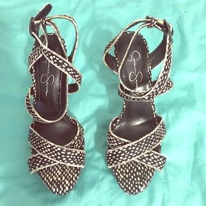 Jessica Simpson straps high heels