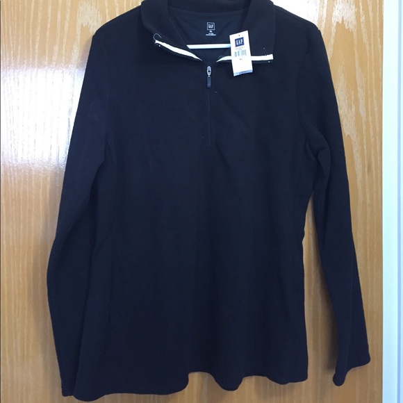 GAP Tops - NWT Gap half zip black fleece sweatshirt